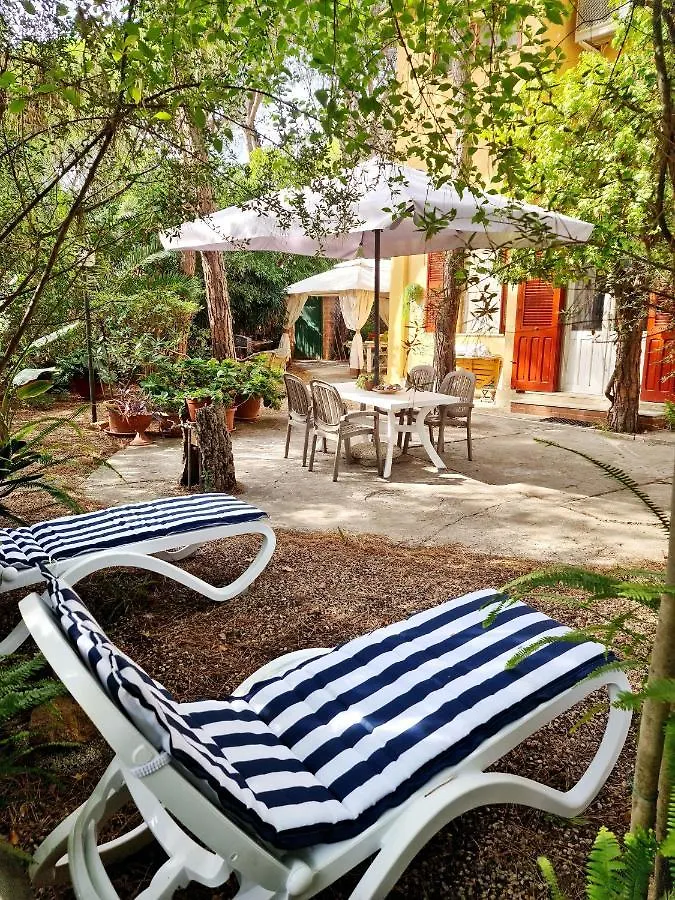 Il Richiamo Del Mare Villa Fort Village Nyaraló